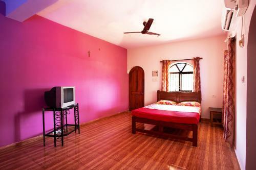 Hostal Santana Guest House