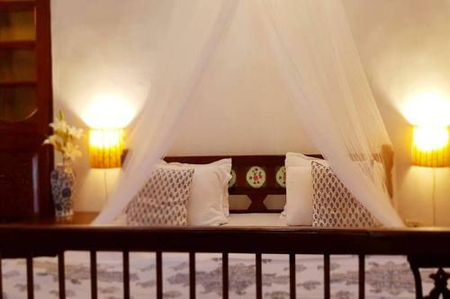 Chapter Two - An Artful Portuguese Villa With Pool