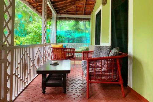 Chapter Two - An Artful Portuguese Villa With Pool