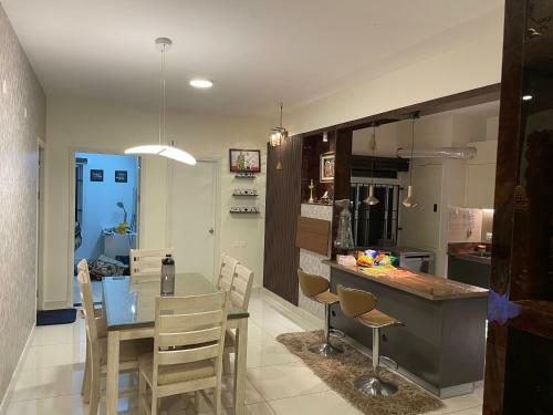 502 Stays - 2bhk Apartment
