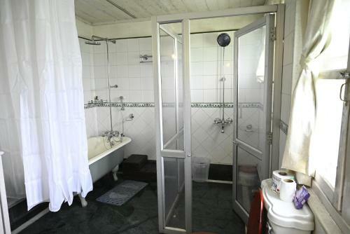 Hotel Tumsong Tea Retreat