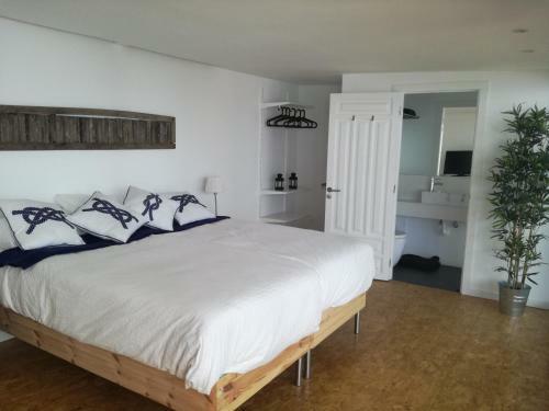 Villa Sorondongo Beach & Garden