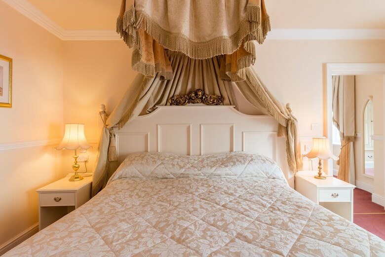 Grange Hotel