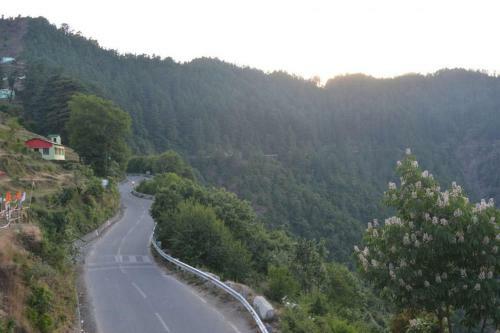 Hotel Crystal Palace Dhanaulti