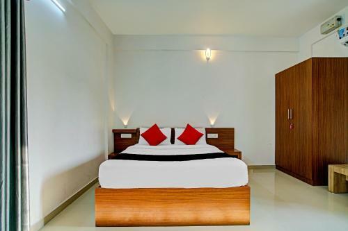 Hotel Vaccinated Staff- Capital O 74715 Phoenix Holidays