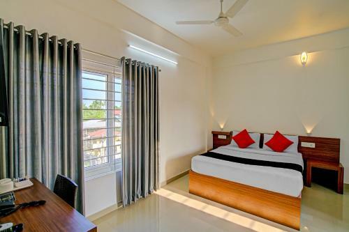 Hotel Vaccinated Staff- Capital O 74715 Phoenix Holidays