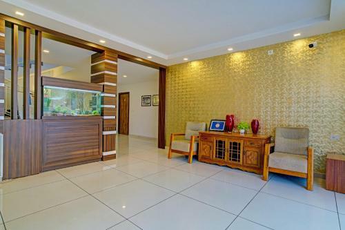 Hotel Vaccinated Staff- Capital O 74715 Phoenix Holidays