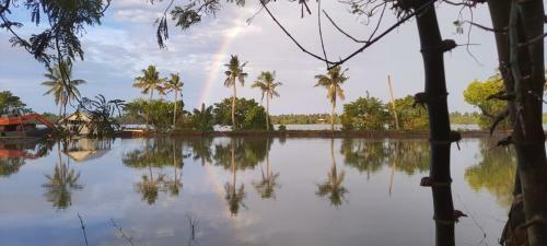 Bed & Breakfast Kari Backwater Home