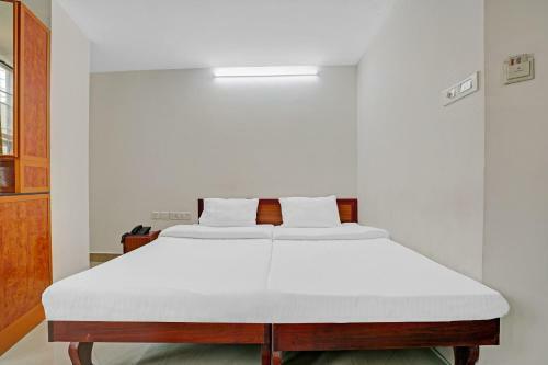 Hotel Capital O 86604 Aramam Executive Inn