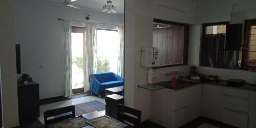 Entire 3 Bedrooms Apartment Olee