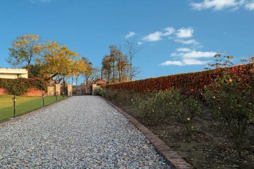 Villa Dudley Manor By Vista Rooms