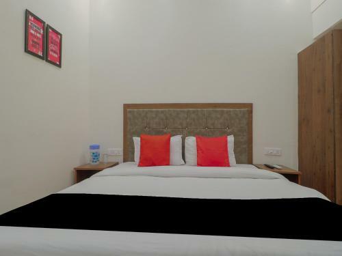 Oyo 81140 Hotel Valley Wood Inn
