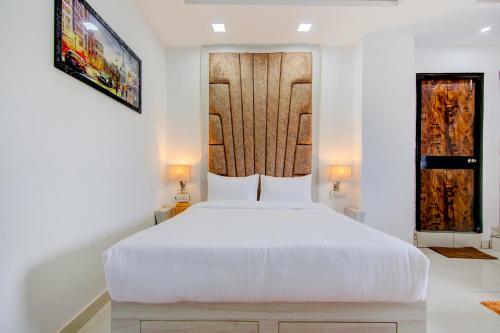 Hotel Collection O 81682 Vibes Inn