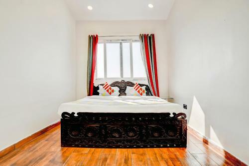 Hostal Oyo Home 78084 Lavish Penthouse