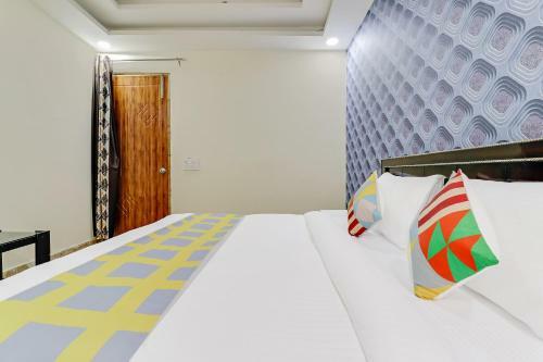 Hostal Oyo 79154 Exotic Stay