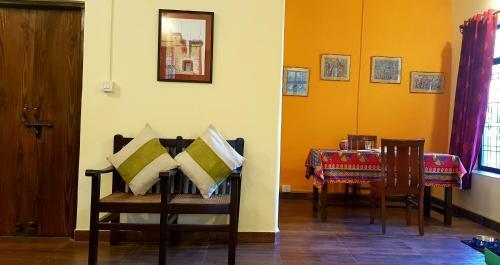 Hotel A Dogs Story, Mussoorie