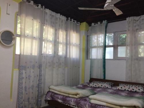 Room In A British Era Bungalow