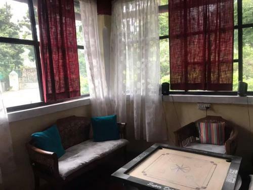 Room In A British Era Bungalow