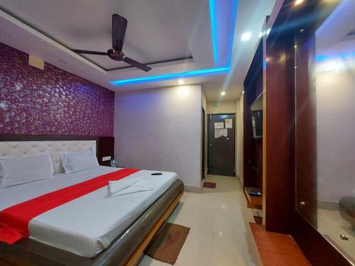 Hotel Near Sea Beach Ananya