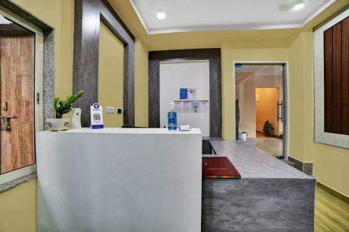 Hotel Collection O 83472 Pratishtha