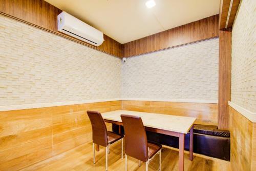 Oyo Townhouse Hotel Gokul Regency