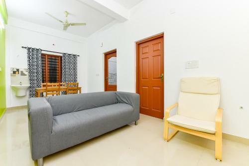Hostal Vaccinated Staff- Oyo 78059 Sam Apartment