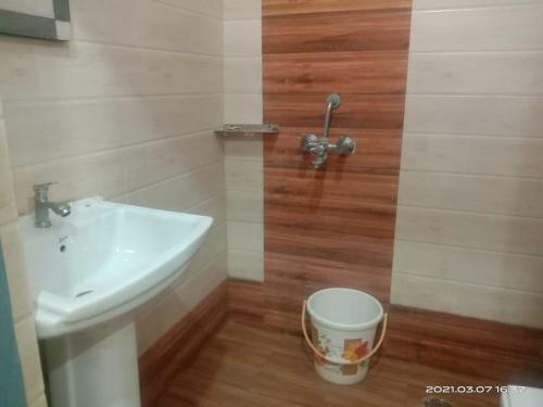 Lodge Priya Hotel