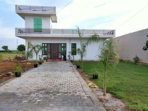 Villa Dr Kauls Farm Near Gurugram