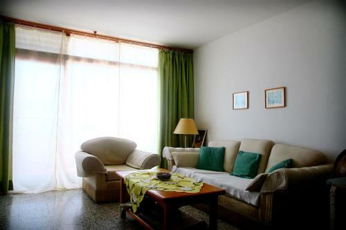 Cosy Apartment Close To The Beach!