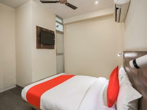 Hotel Oyo 76156 Orchid Inn