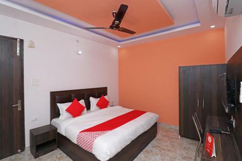 Oyo 39592 Hotel Akashdeep