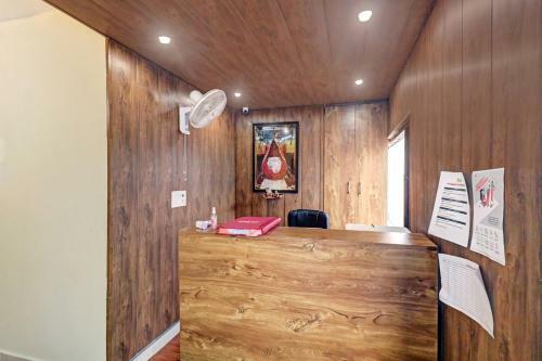 Oyo 80948 Hotel Atithi
