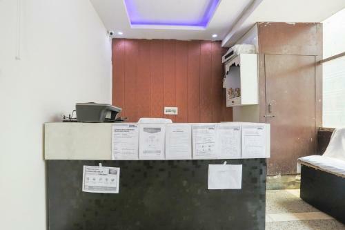 Oyo 81667 Hotel Mahak