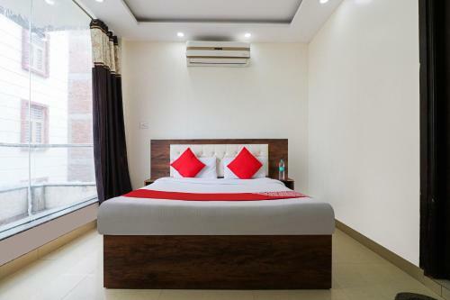 Oyo 86224 Hotel Grand