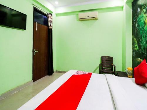 Hotel Oyo 77339 Uday Paradise