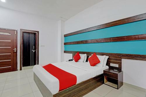 Oyo 81170 Hotel Sky Inn