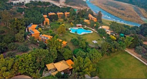 Hotel Tarangi Resort & Spa - A River Access Property