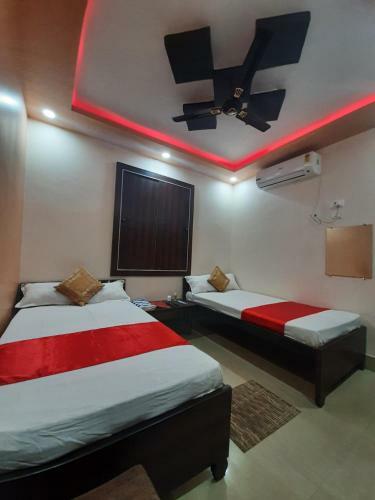 Hotel Shakuntla Palace
