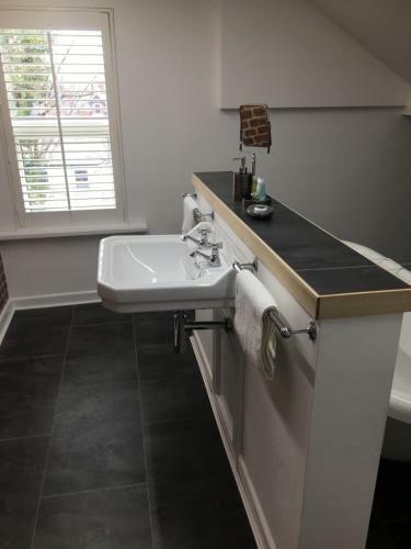 Hostal Ivy Mount Guest House