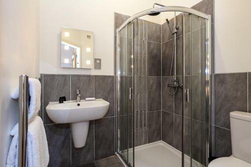 Dreamhouse Apartments Manchester City West