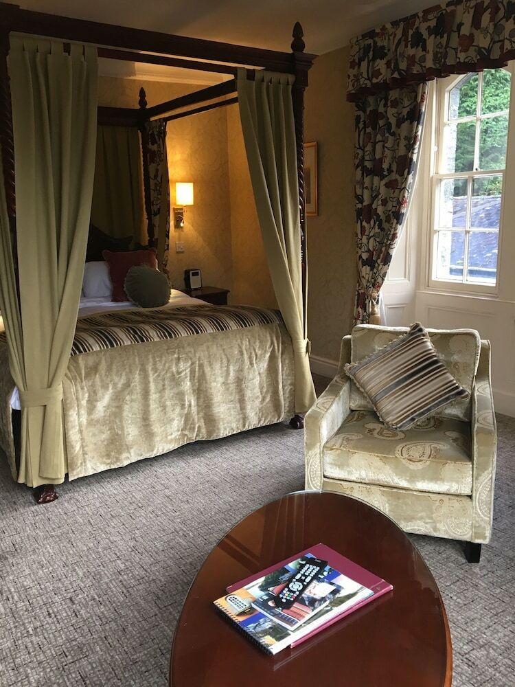 Royal Oak Hotel