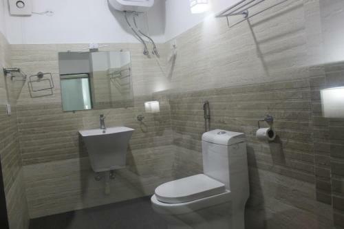 Hotel The Leenor Regency