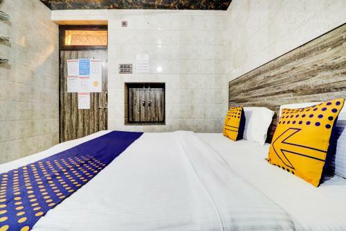 Hotel Spot On 78186 Ghanshyam Lodge