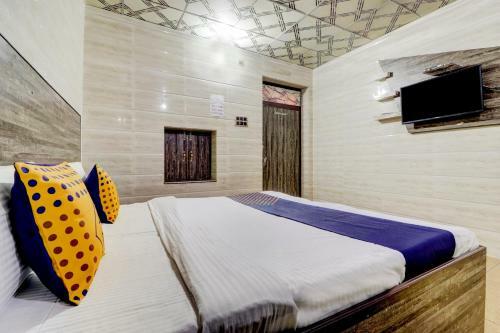 Hotel Spot On 78186 Ghanshyam Lodge