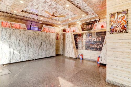 Hotel Spot On 78186 Ghanshyam Lodge