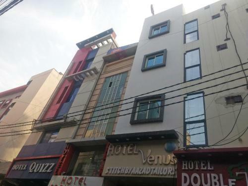 Oyo 28150 Hotel Venus