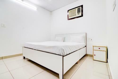 Oyo 77805 Hotel Sweet Valley