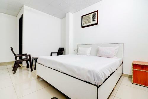 Oyo 77805 Hotel Sweet Valley