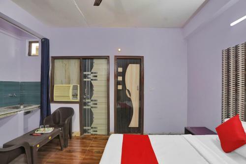 Hotel Oyo 81441 Shri Radha Krishna Palace
