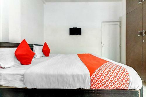 Hotel Oyo 81561 Lucky Stay